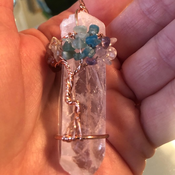 Quartz crystal TREE IF LIFE PENDANT NEW Rainbow - Picture 5 of 5